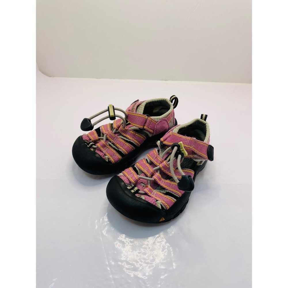 Keen Newport Sandals 9